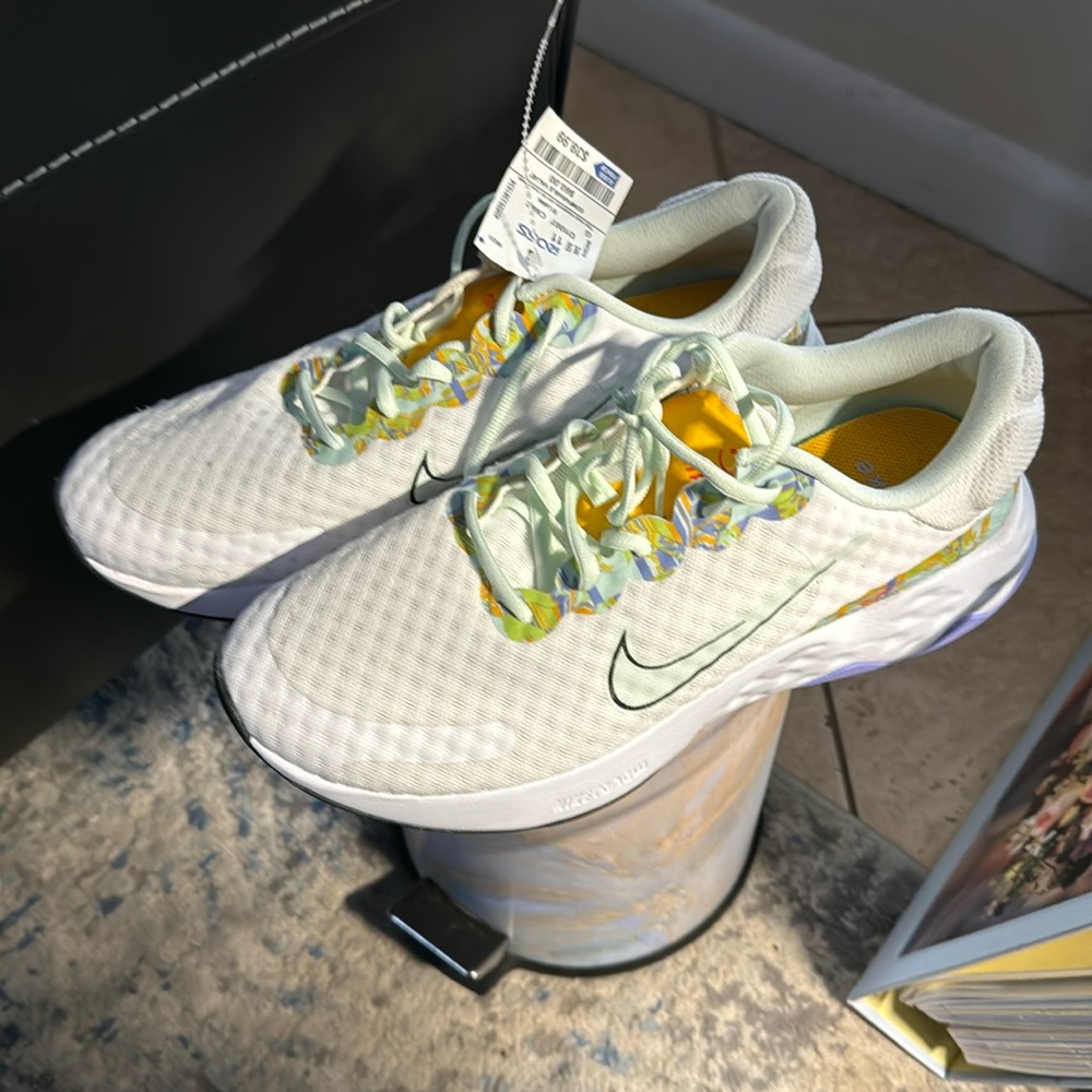 Nike women’s sneakers, NWT, white with multicolored accents, size 11